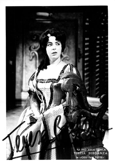 Dorabella in Cosi 2