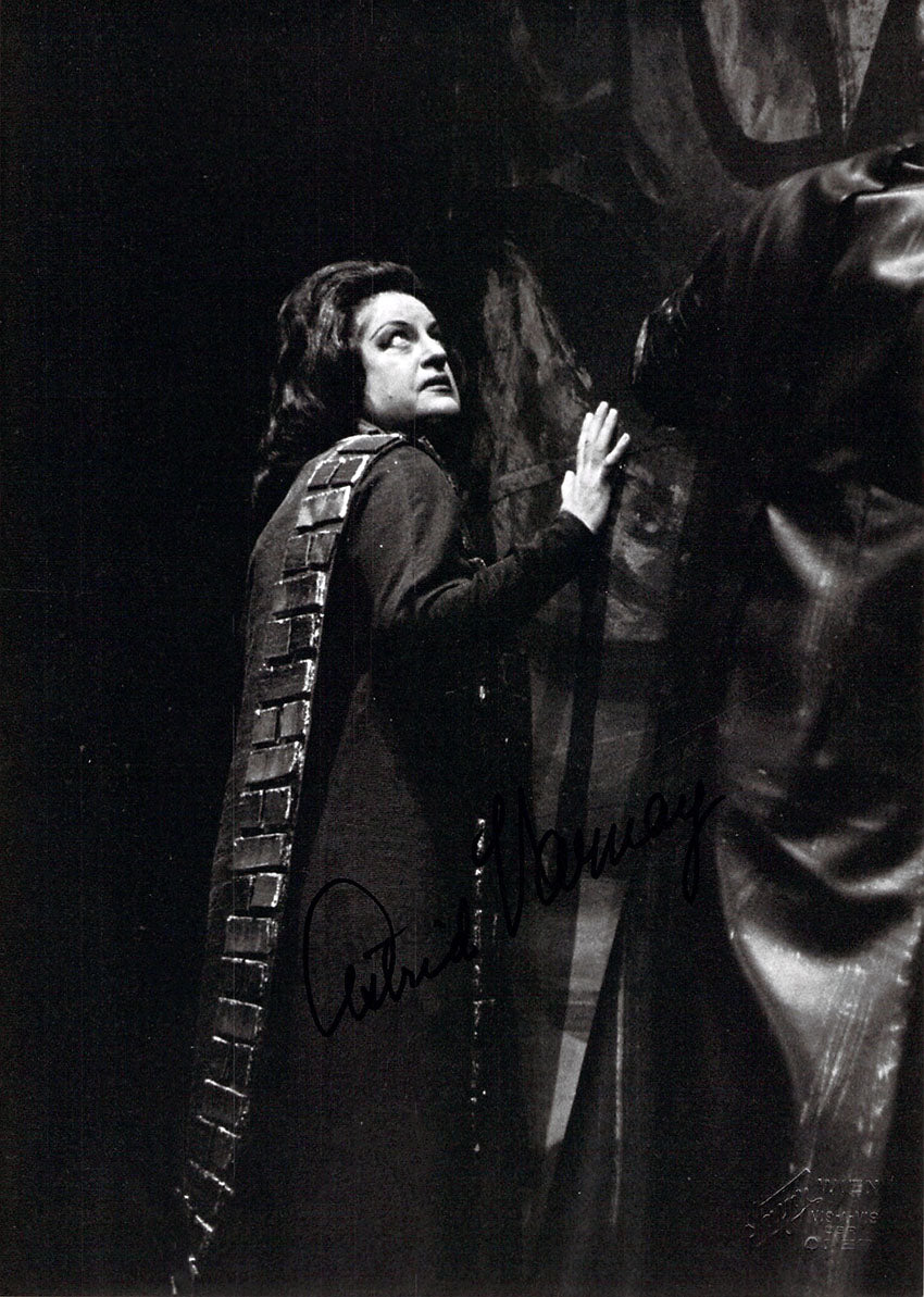 Astrid Varnay Autographs – Tamino