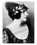 Muzio, Claudia - Lot of 6 Unsigned Photos